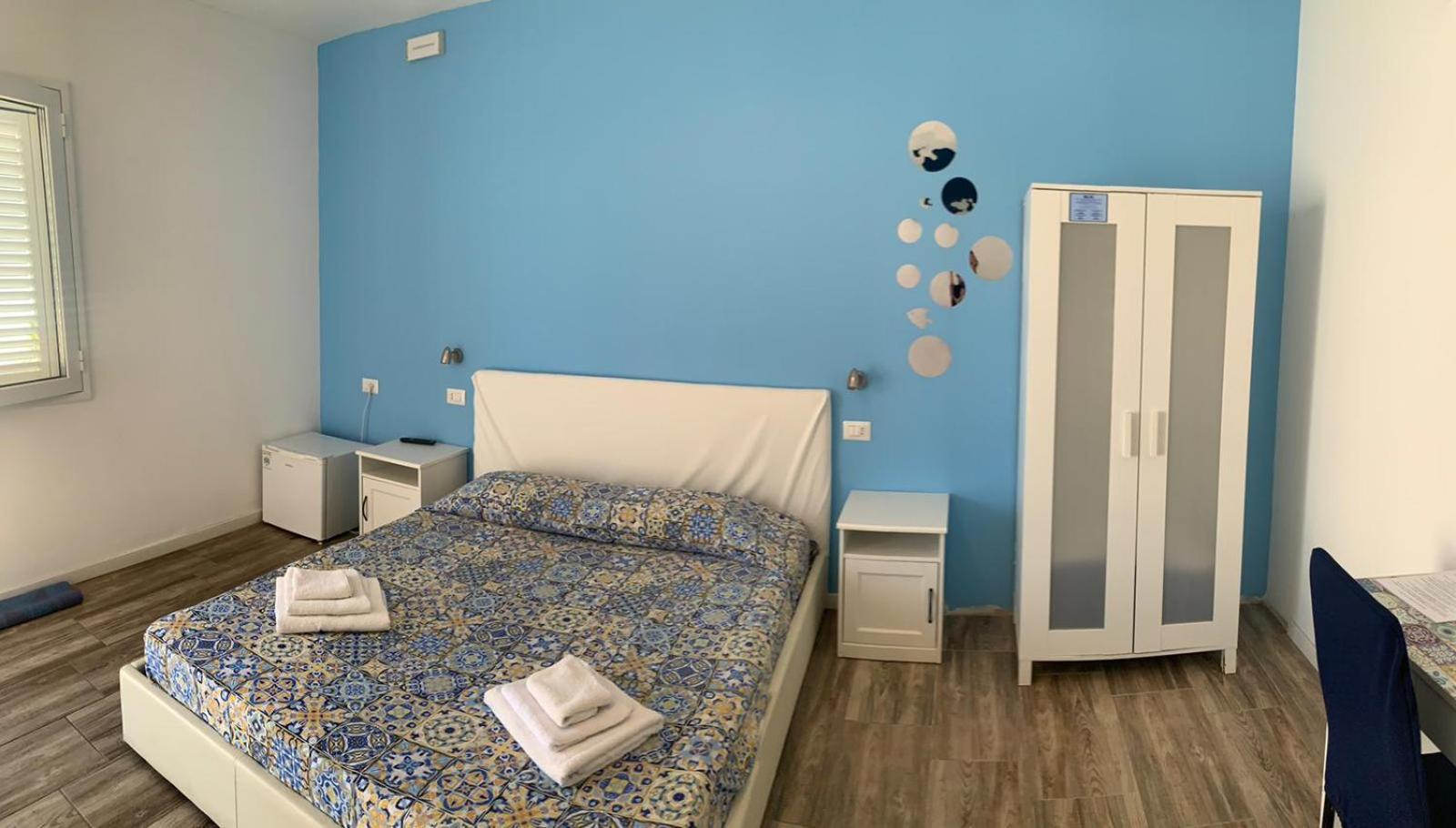 Borgomarino'S Room Cefalù Exteriör bild